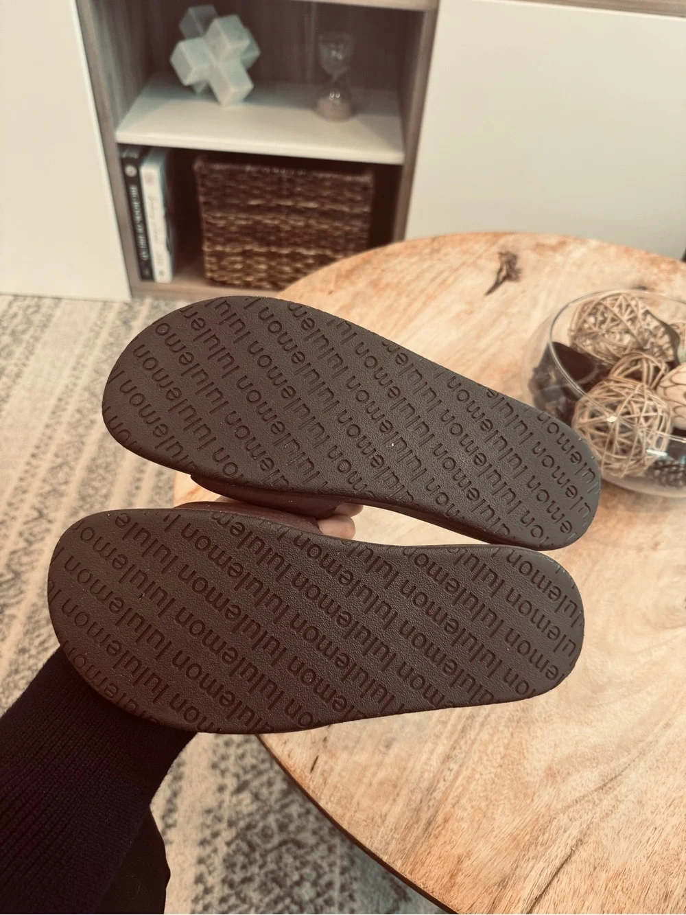 lululemon slides